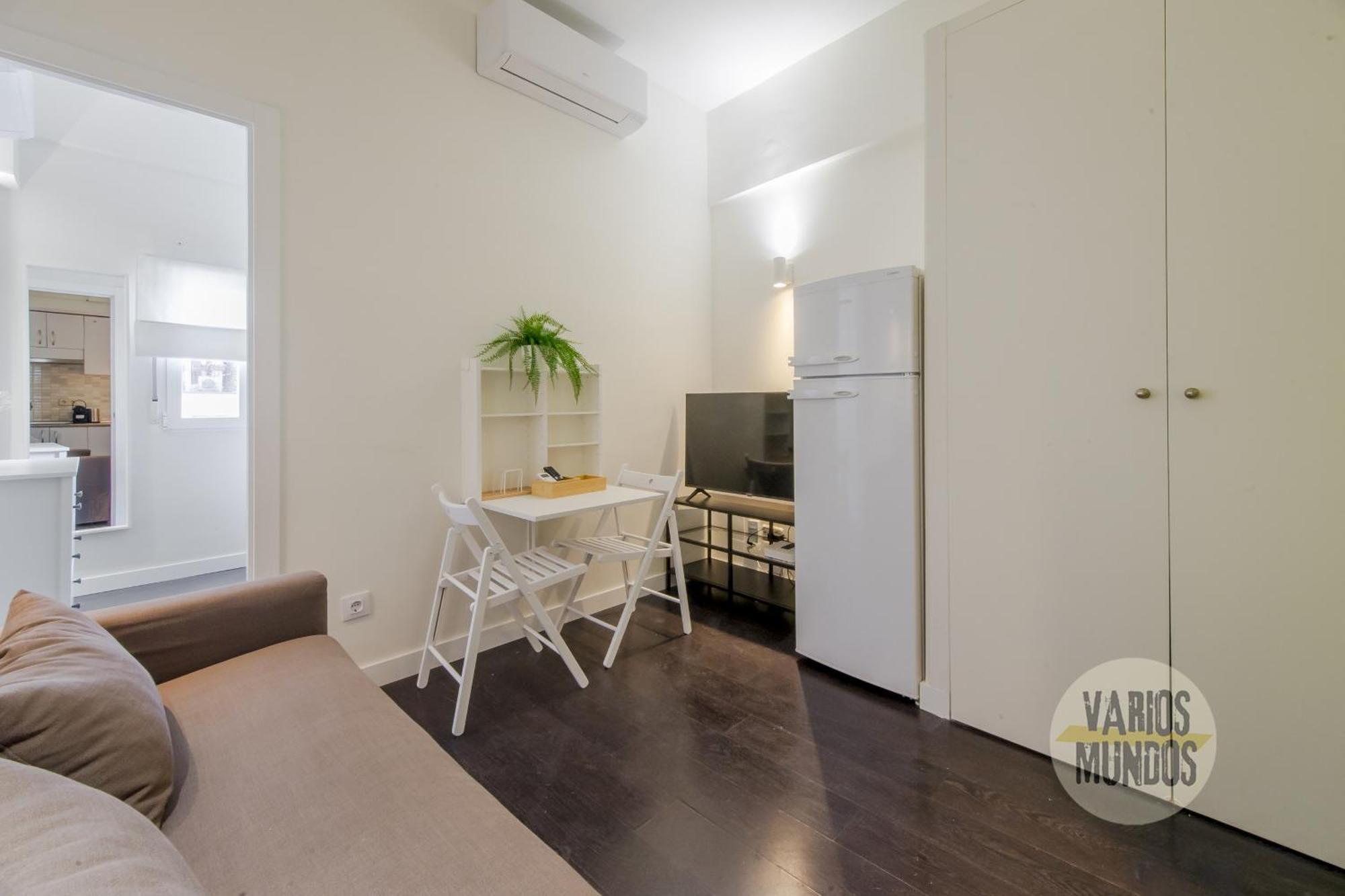 מדריד Confortable Apt Para 3 Pax A 1 Min De Gran Via מראה חיצוני תמונה